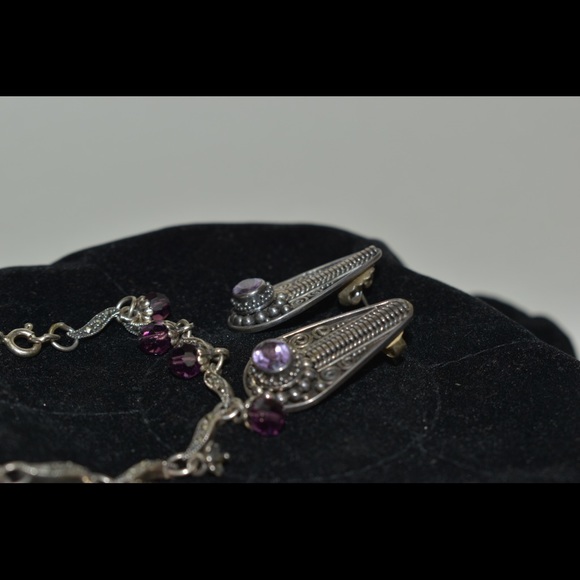 Silver earrings and the bracelet - Picture 3 of 6